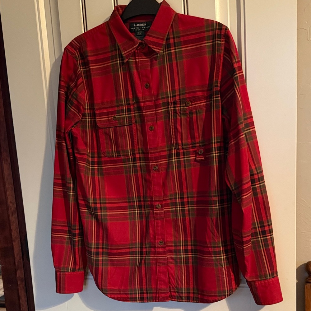 Ralph Lauren Ladies MP Red Plaid ButtonDown Great Condition Cute Minimalist NICE